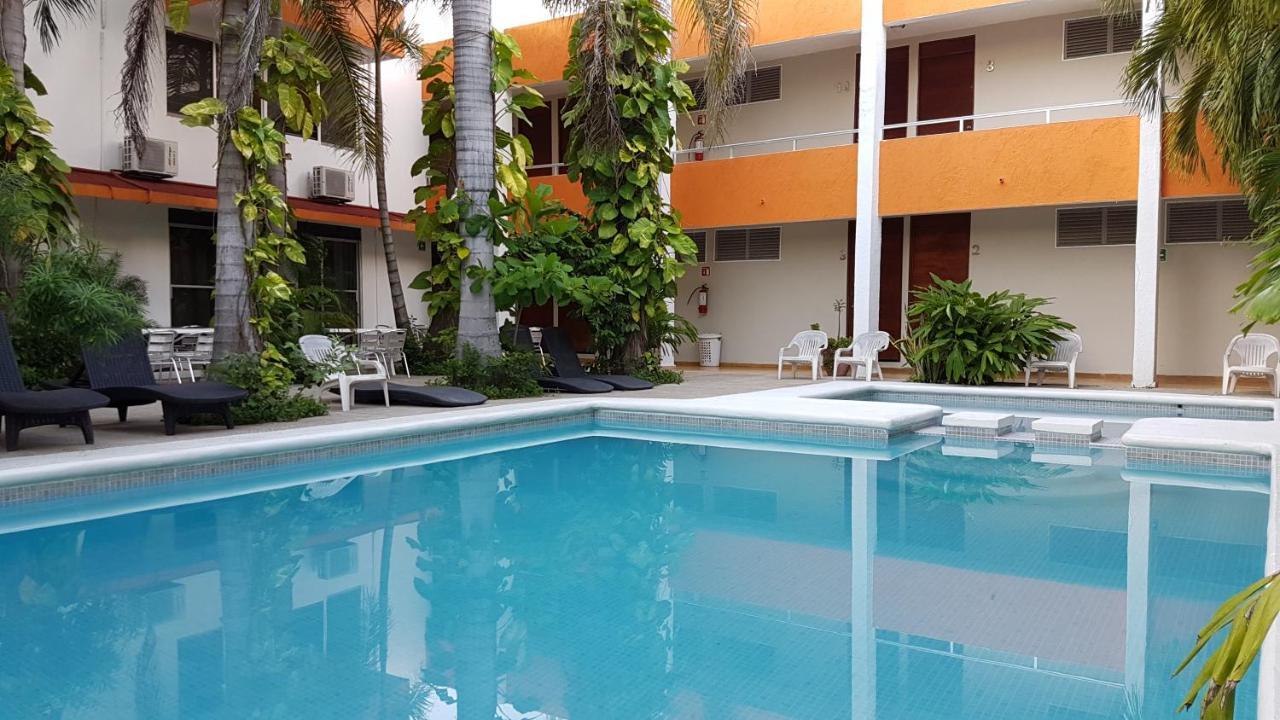 Delfin Playa Azul Hotel Lázaro Cárdenas Exterior foto