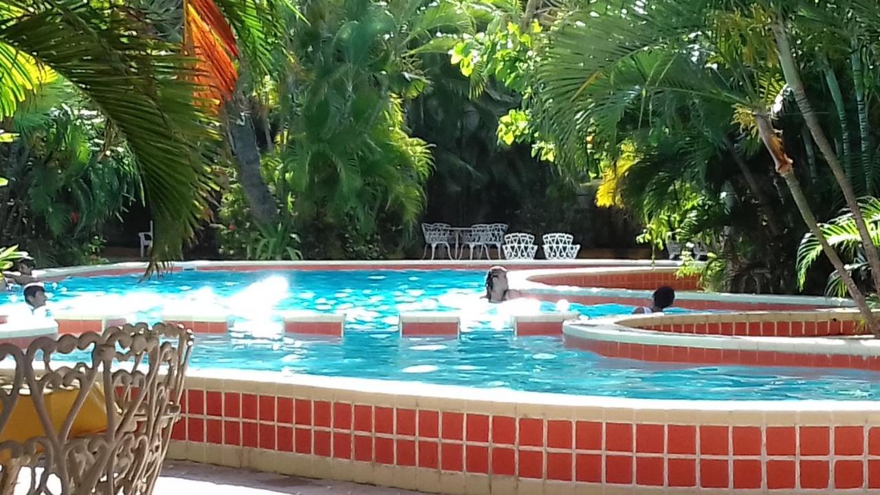 Delfin Playa Azul Hotel Lázaro Cárdenas Exterior foto