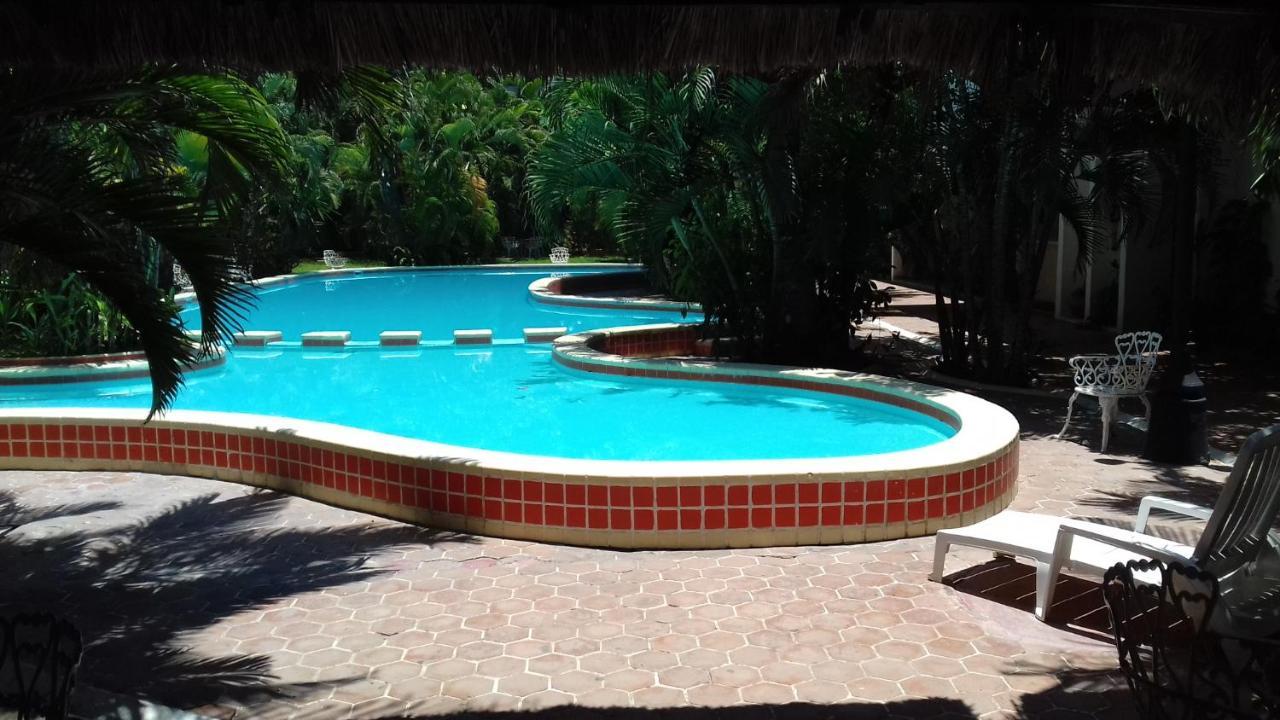 Delfin Playa Azul Hotel Lázaro Cárdenas Exterior foto