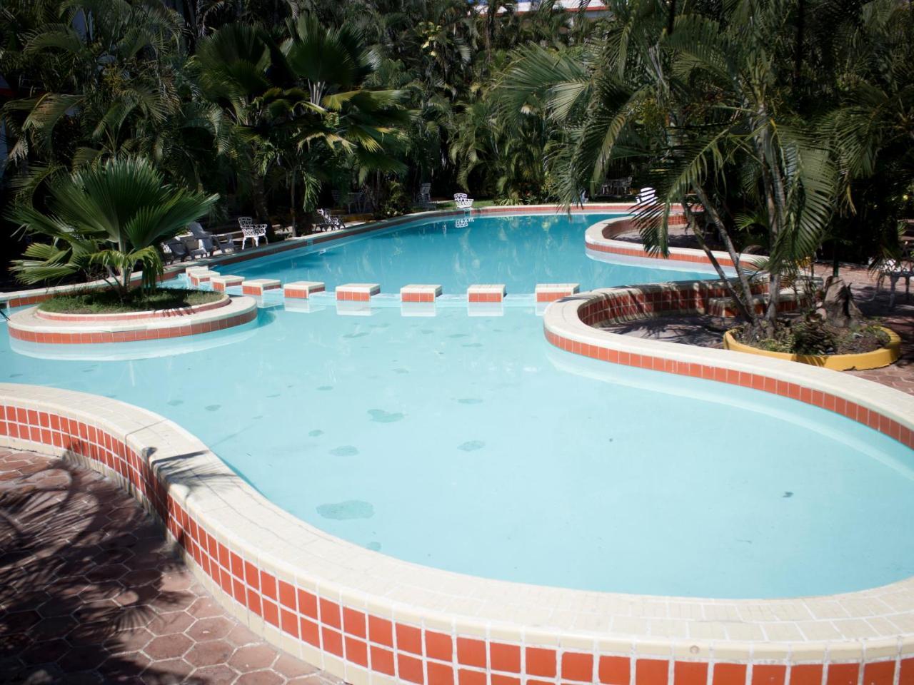 Delfin Playa Azul Hotel Lázaro Cárdenas Exterior foto